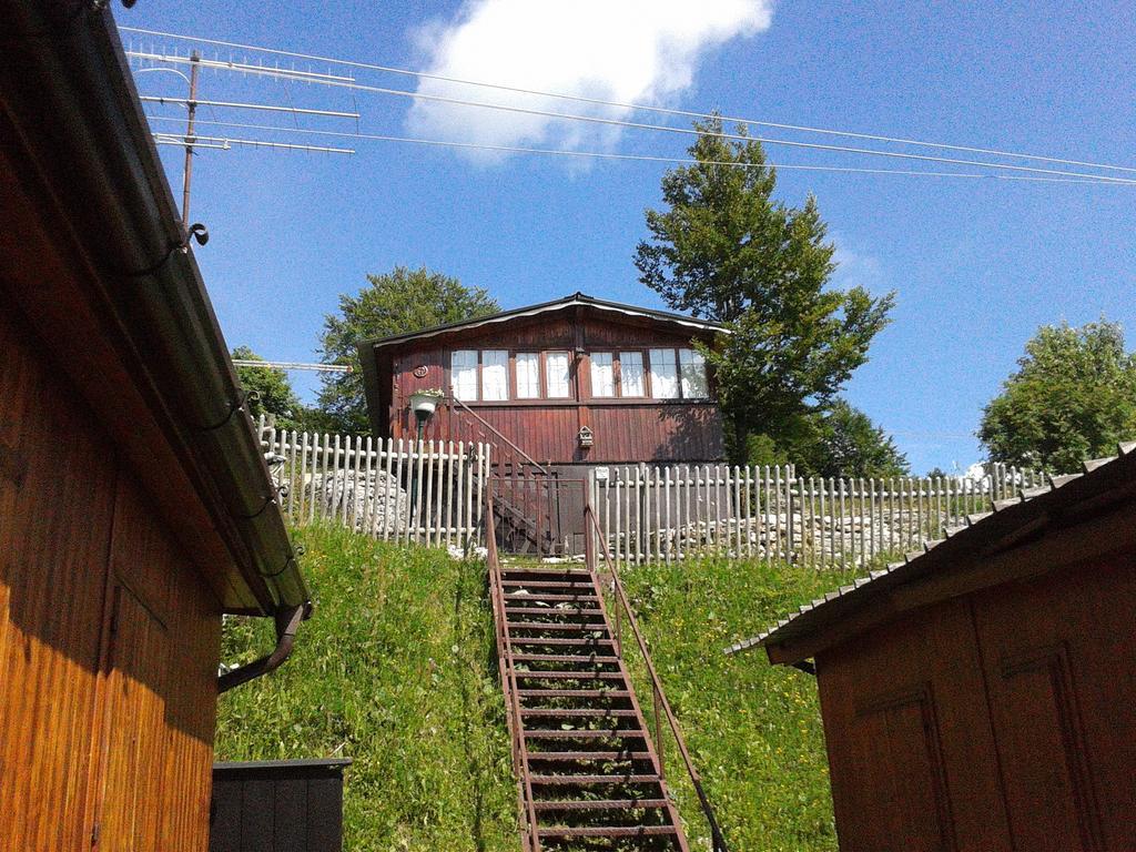 Отель Campeggio Branchetto Боско-Кьезануова Экстерьер фото