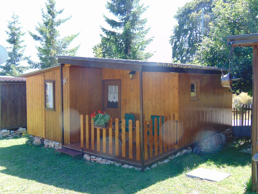Отель Campeggio Branchetto Боско-Кьезануова Экстерьер фото