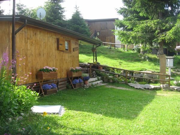 Отель Campeggio Branchetto Боско-Кьезануова Экстерьер фото